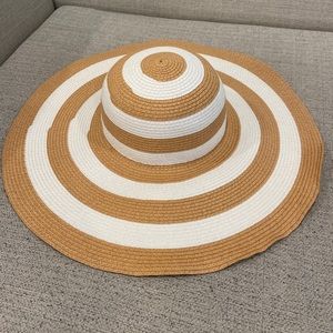 Classic Woman’s Floppy Striped Hat/Never Worn
